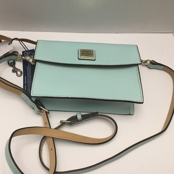 Authentic Dooney and Bourke Crossbody bag - Picture 3 of 11